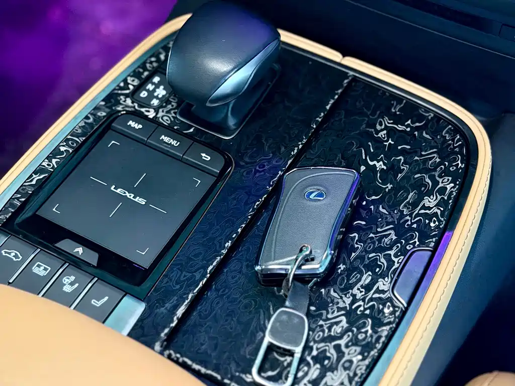 Lexus LS — миниатюра 21