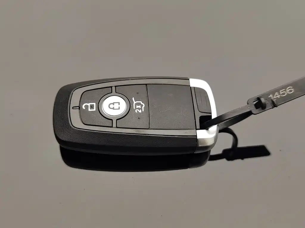 Ford Explorer — миниатюра 19