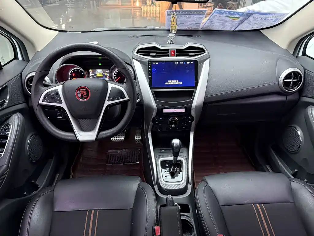 BYD Yuan — миниатюра 6