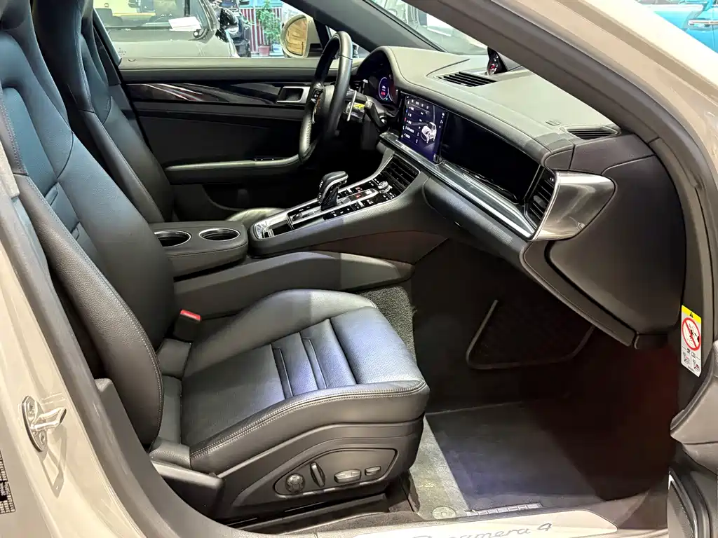 Porsche Panamera — миниатюра 14
