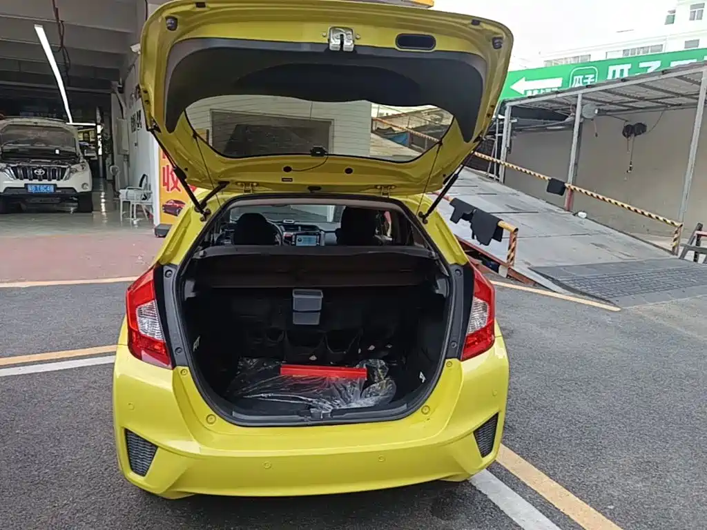 Honda Fit — миниатюра 19
