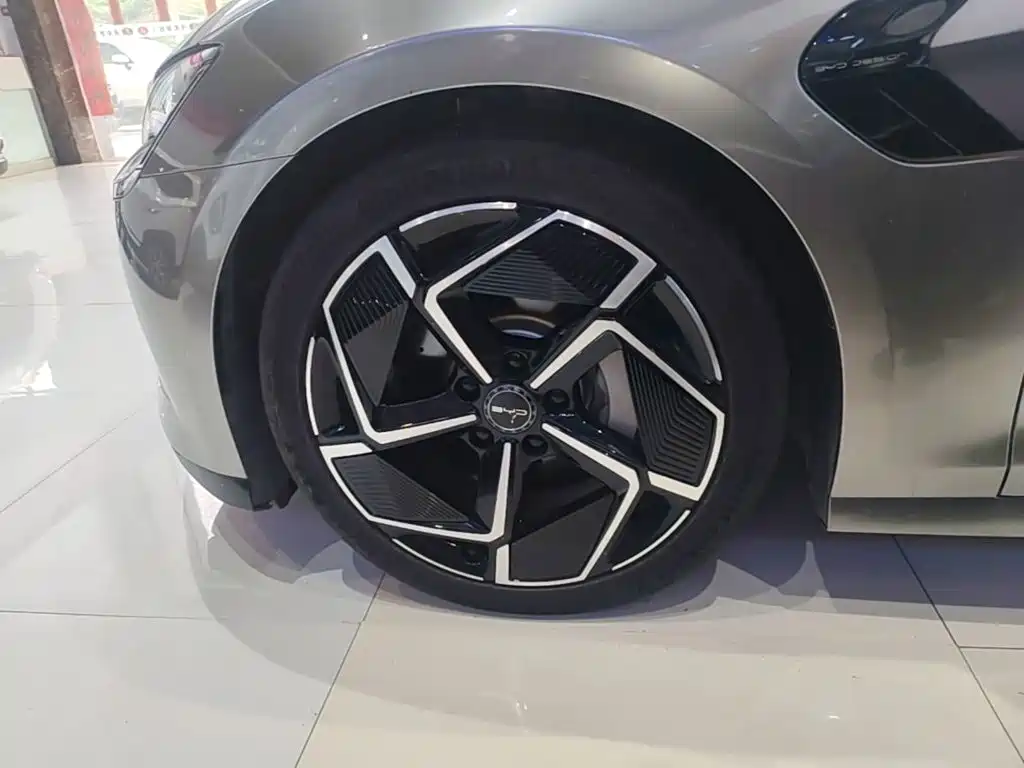 BYD Seal — миниатюра 23