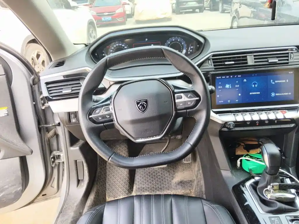 Peugeot 408 — миниатюра 11
