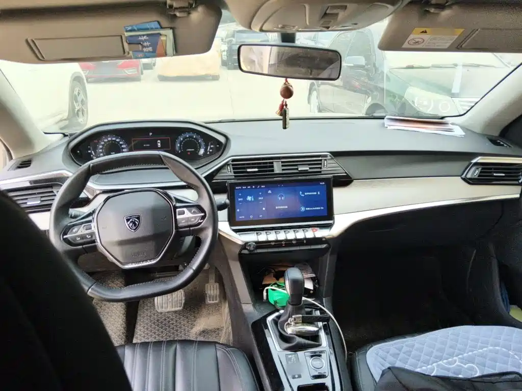 Peugeot 408 — миниатюра 10