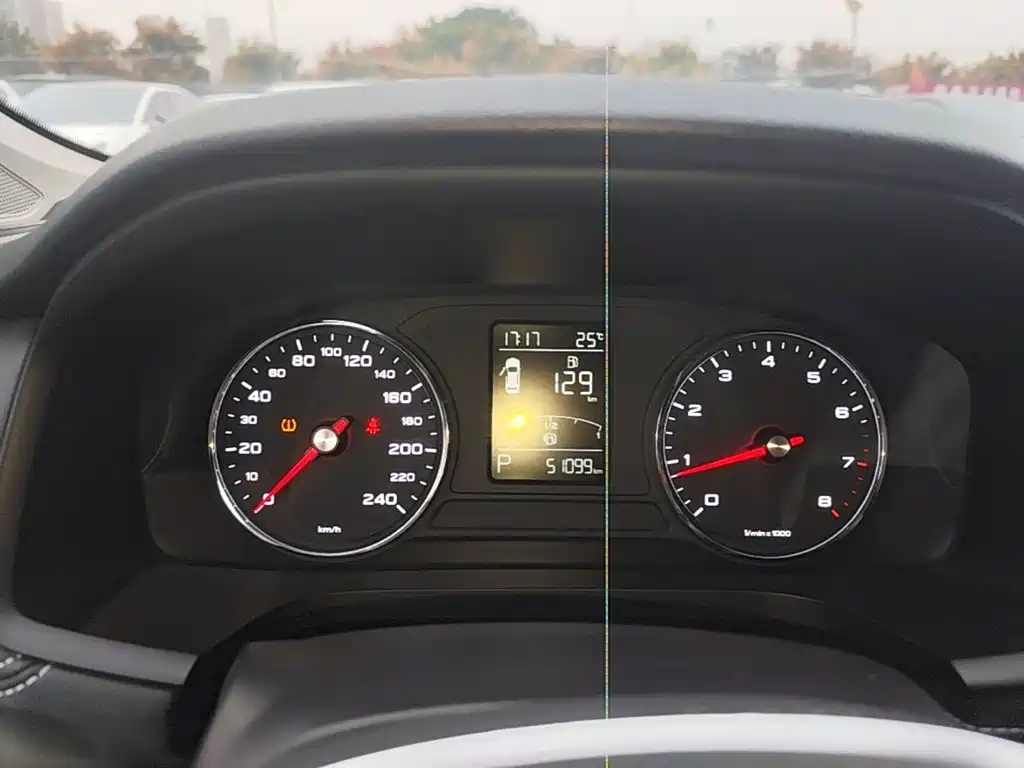 Roewe i6 Classic — миниатюра 12
