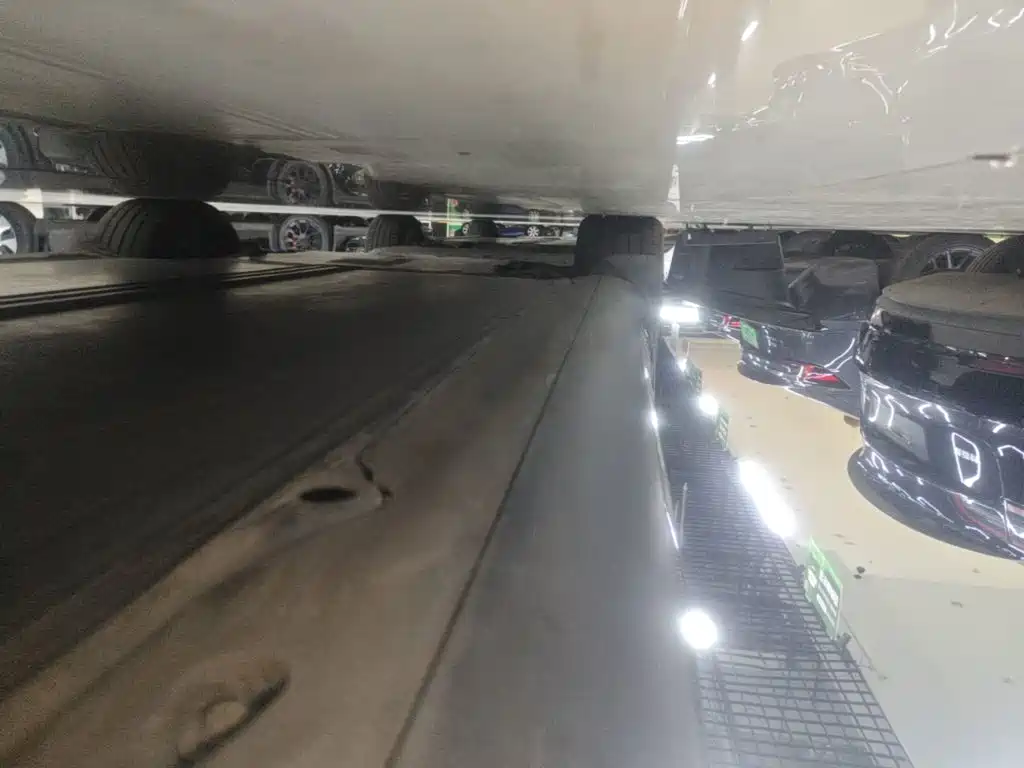 Tesla Model Y — миниатюра 22