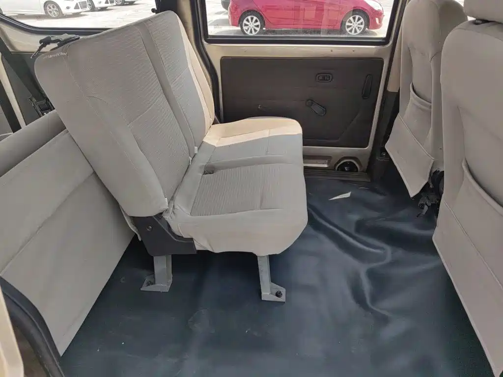 Wuling Rongguang — миниатюра 14