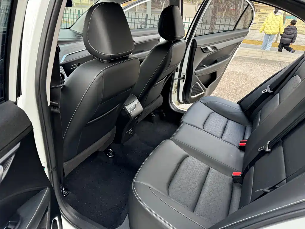 GEELY AUTOMOBILE EMGRAND