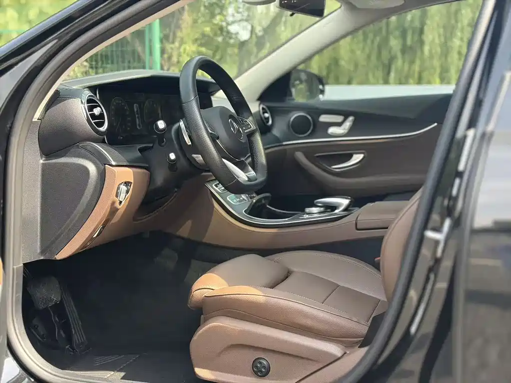 Mercedes-Benz E-Class E 2018 E 200 L Sport