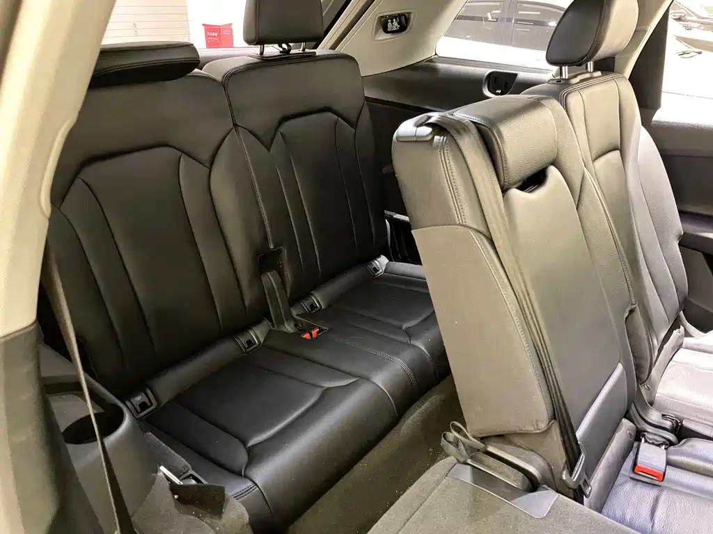Audi Q7 — миниатюра 15