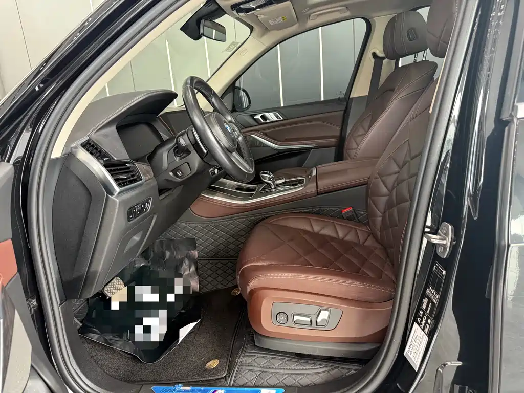 BMW X5 2022 xDrive 30Li M Sport
