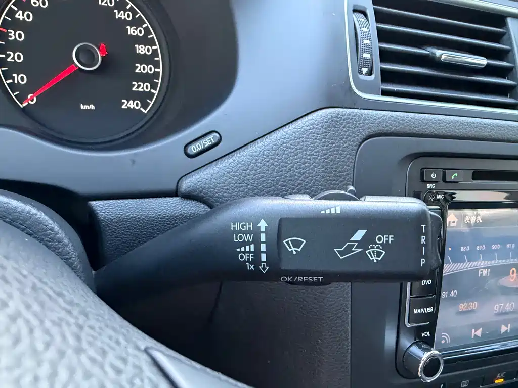 Volkswagen Sagitar — миниатюра 12