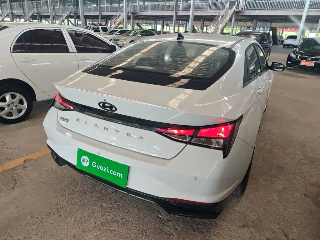 Hyundai Elantra 2021 1.5L CVT GLX Elite