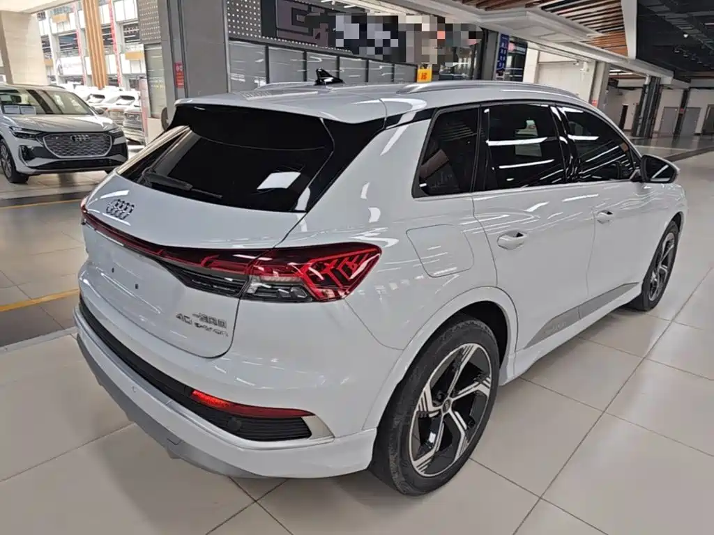 Audi Q4 e-tron 2023 40 e-tron