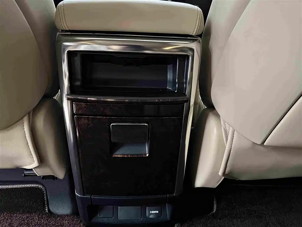 Toyota Alphard — фотографии объявления, Фото 22