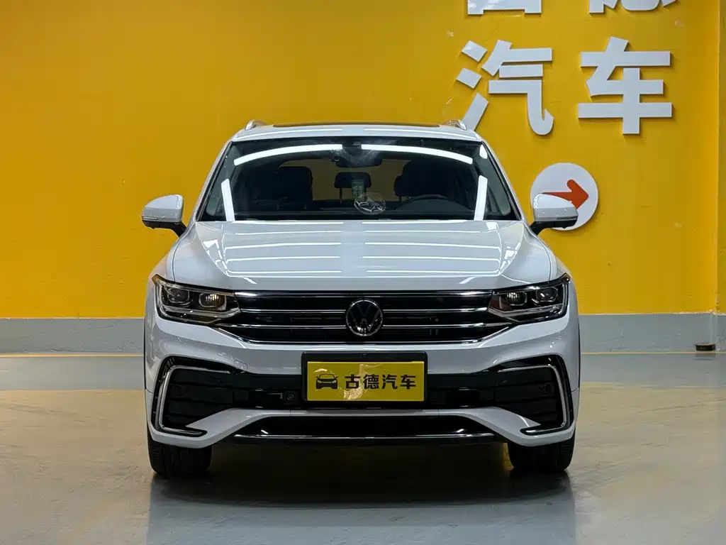 Volkswagen Tiguan L L 2022 330TSI AT R-Line