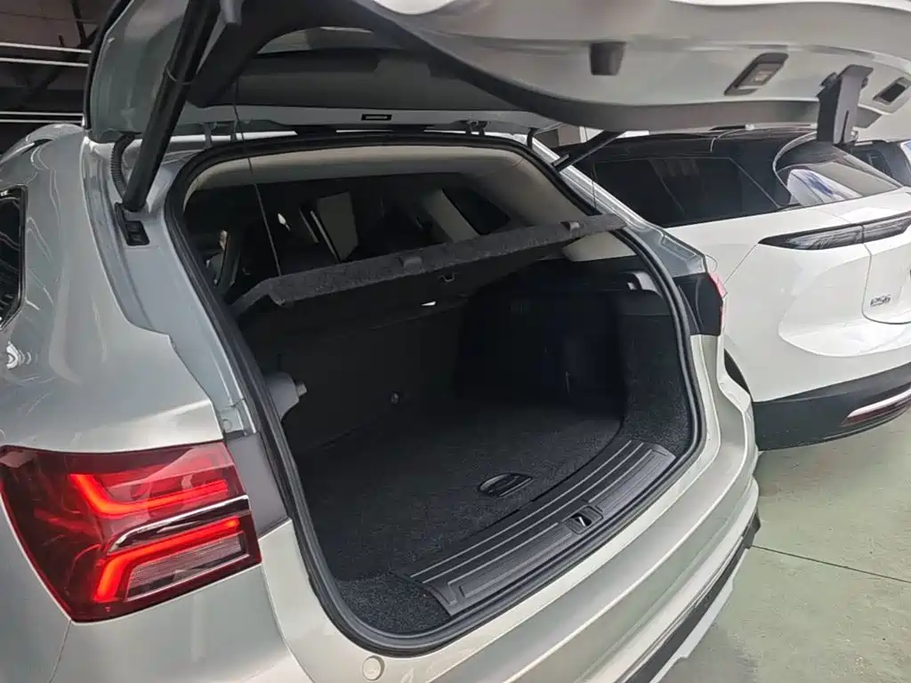Roewe RX5 New Energy — миниатюра 19
