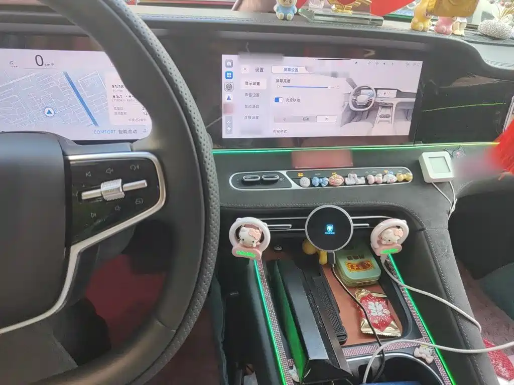 Roewe D7 2025 DMH 125km Champion