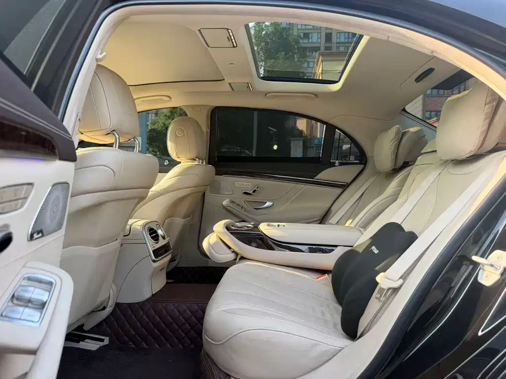 Mercedes-Benz S-Class — миниатюра 8