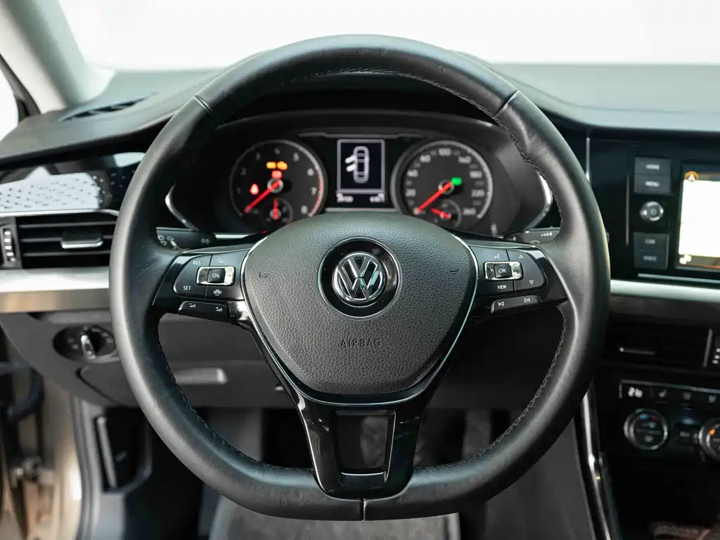 Volkswagen Passat — миниатюра 13