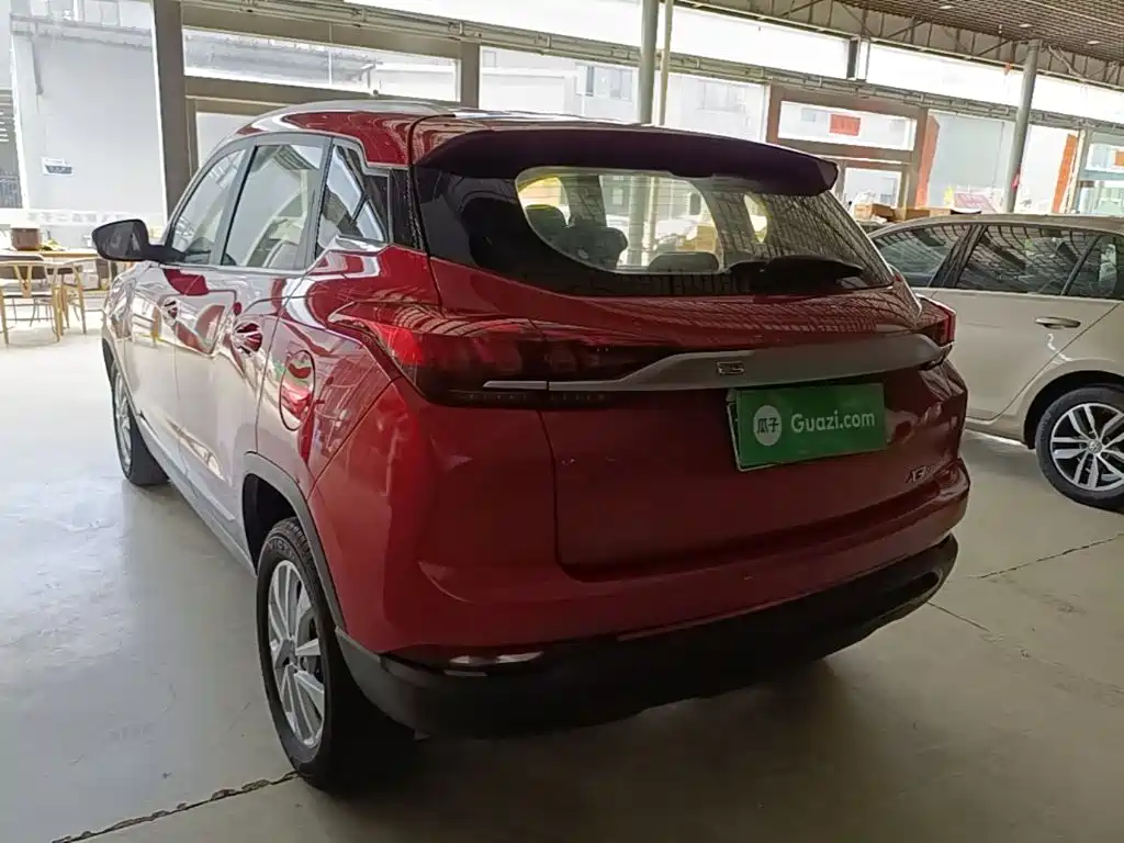 BAIC X3 — миниатюра 5