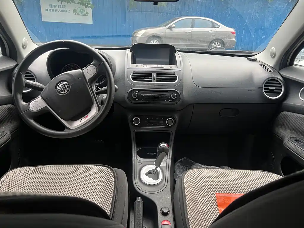 MG 3 2014 1.5L AMT Elite