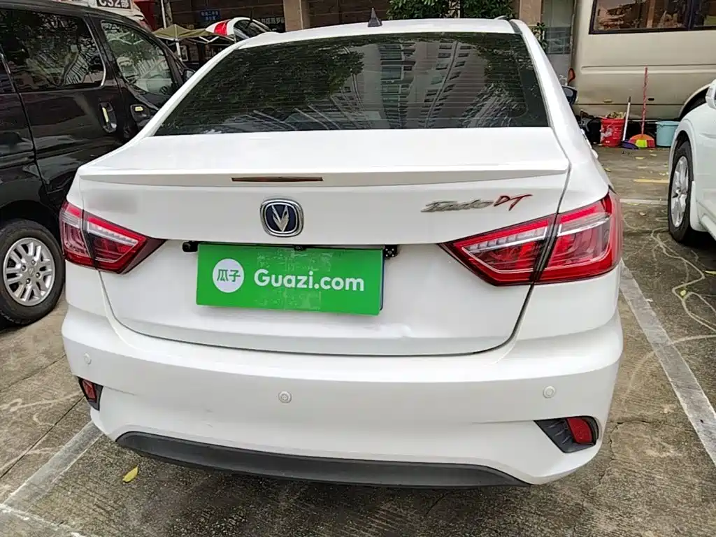 Changan Eado DT — миниатюра 6