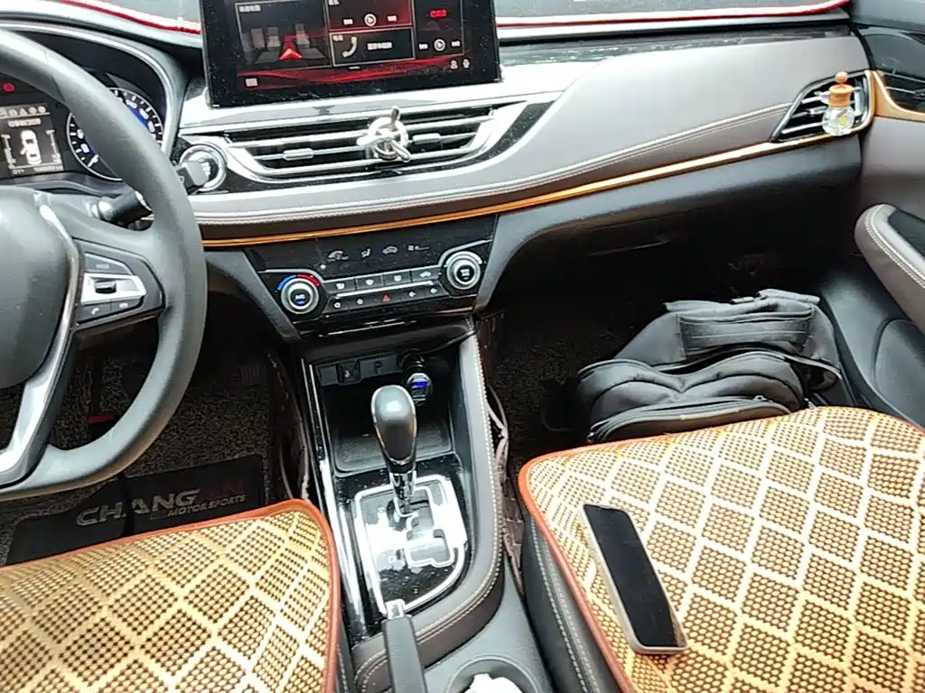 Changan Eado DT — миниатюра 13