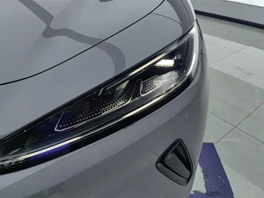 BYD 05 EV 2025 520KM