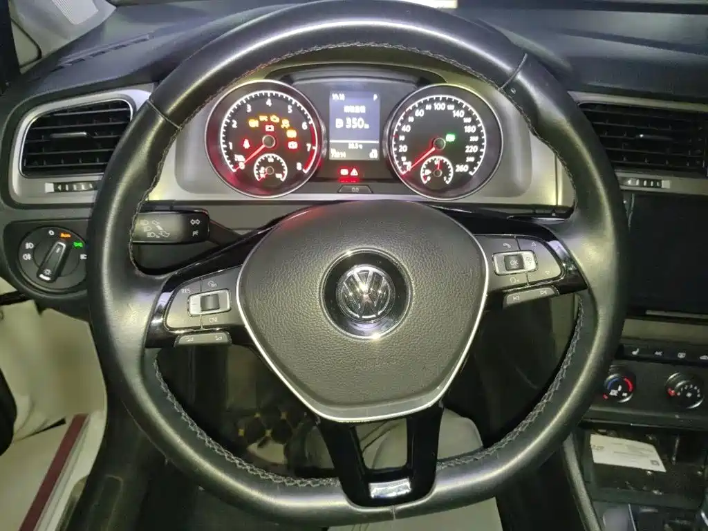 Volkswagen Golf — миниатюра 3