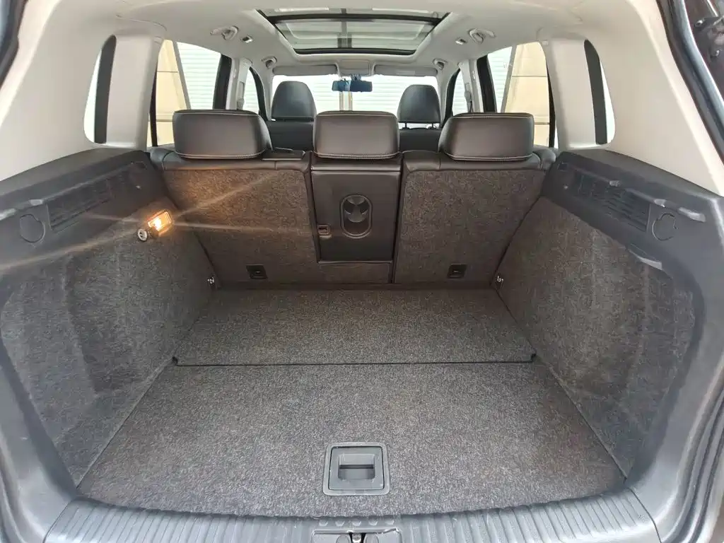 Volkswagen Tiguan — миниатюра 20