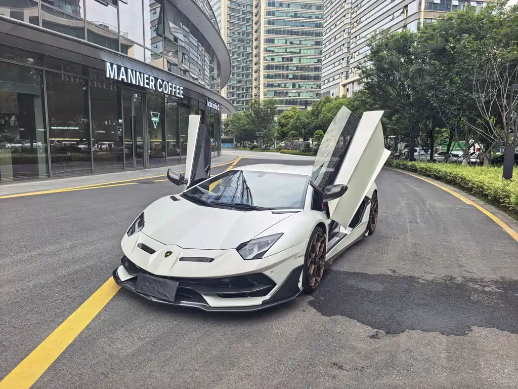 Lamborghini Aventador 2011 LP 700-4