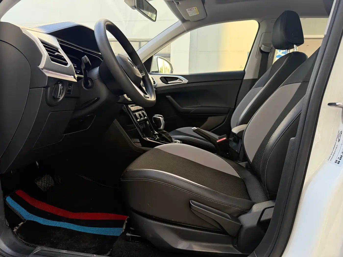 Volkswagen Tacqua 2024 Белый из Китая