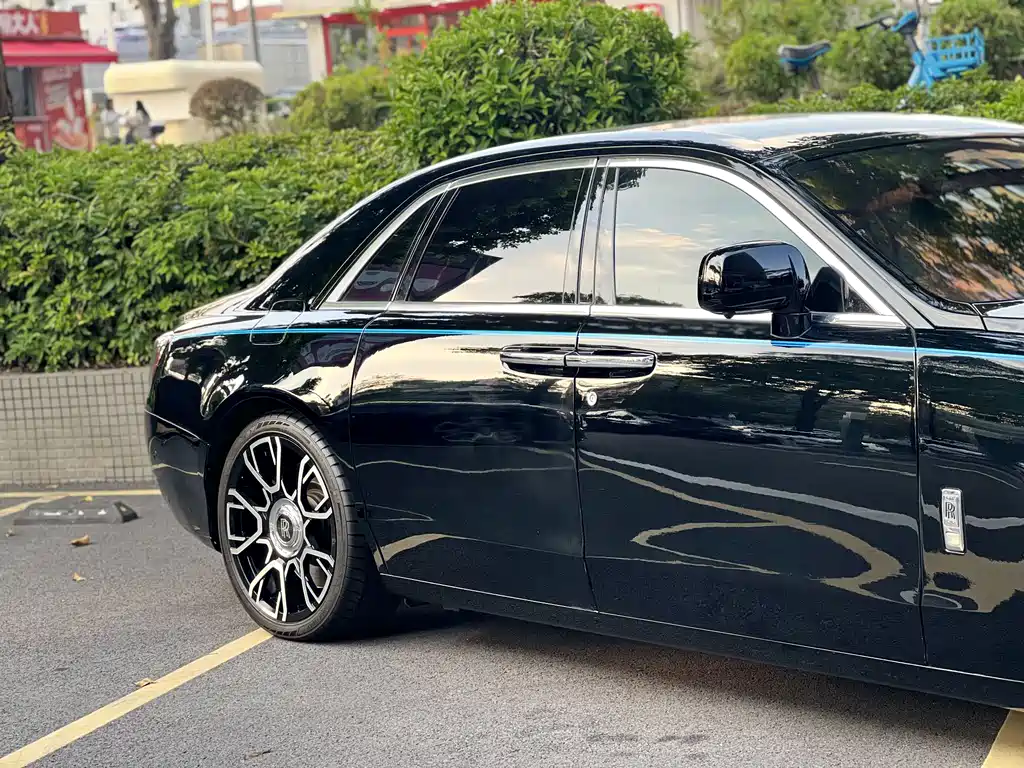 Rolls-Royce Ghost — миниатюра 6