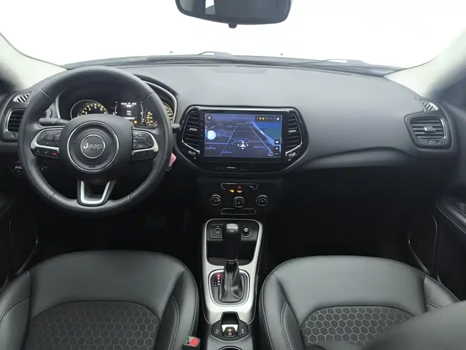 Jeep Compass — миниатюра 12