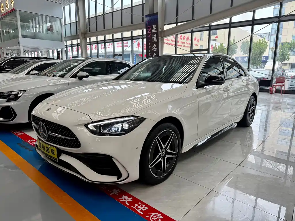Mercedes-Benz C-Class — миниатюра 2