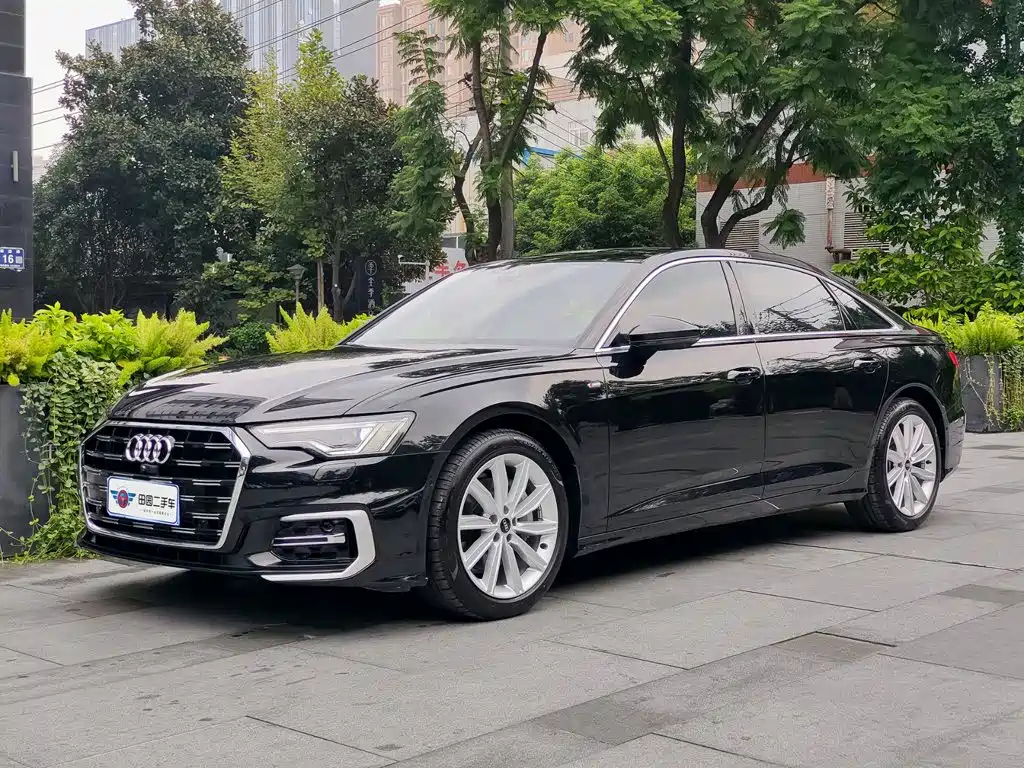 奥迪A6L 2024款 45 TFSI 臻选动感型 2024