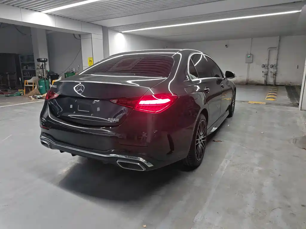 Mercedes-Benz C-Class — миниатюра 13