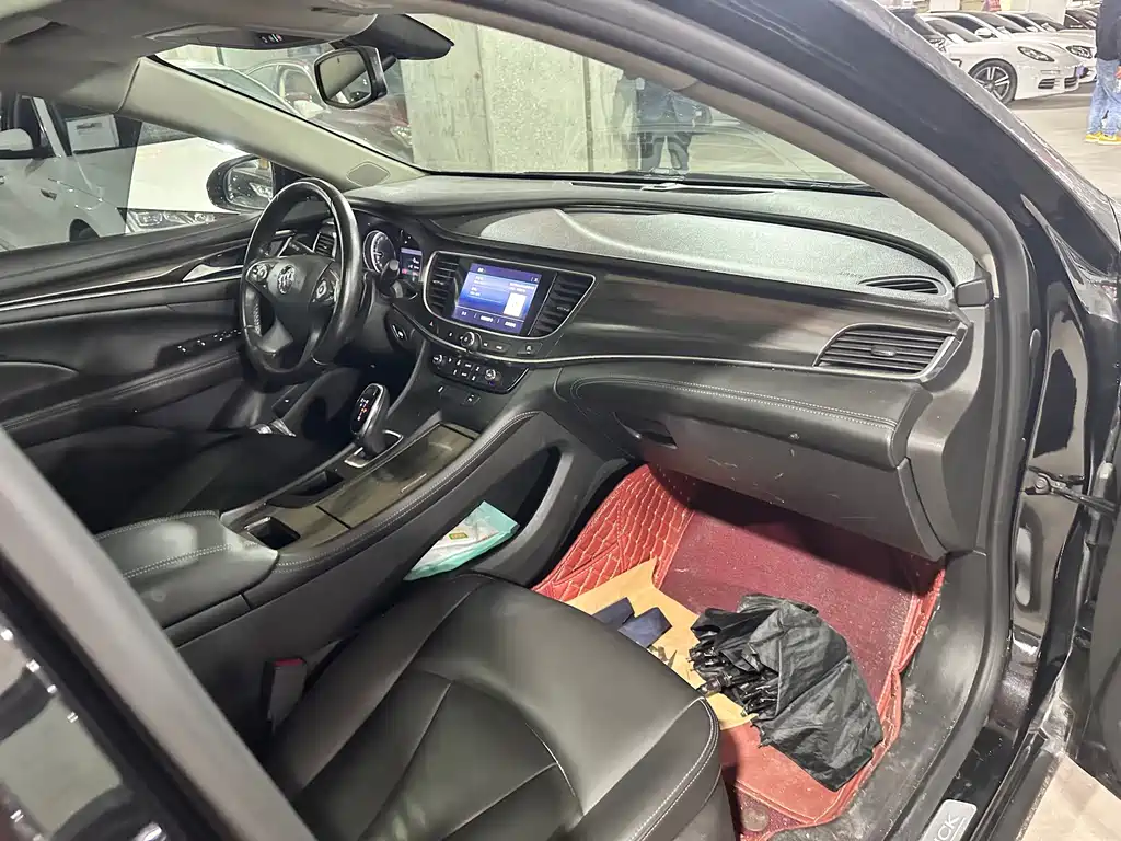 Buick LaCrosse — миниатюра 2