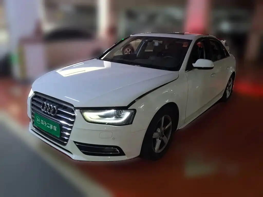 Audi A4L 2015 30 TFSI AT Comfort