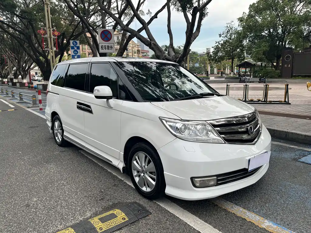 Honda Elysion 2012 2.4L VTi Luxury