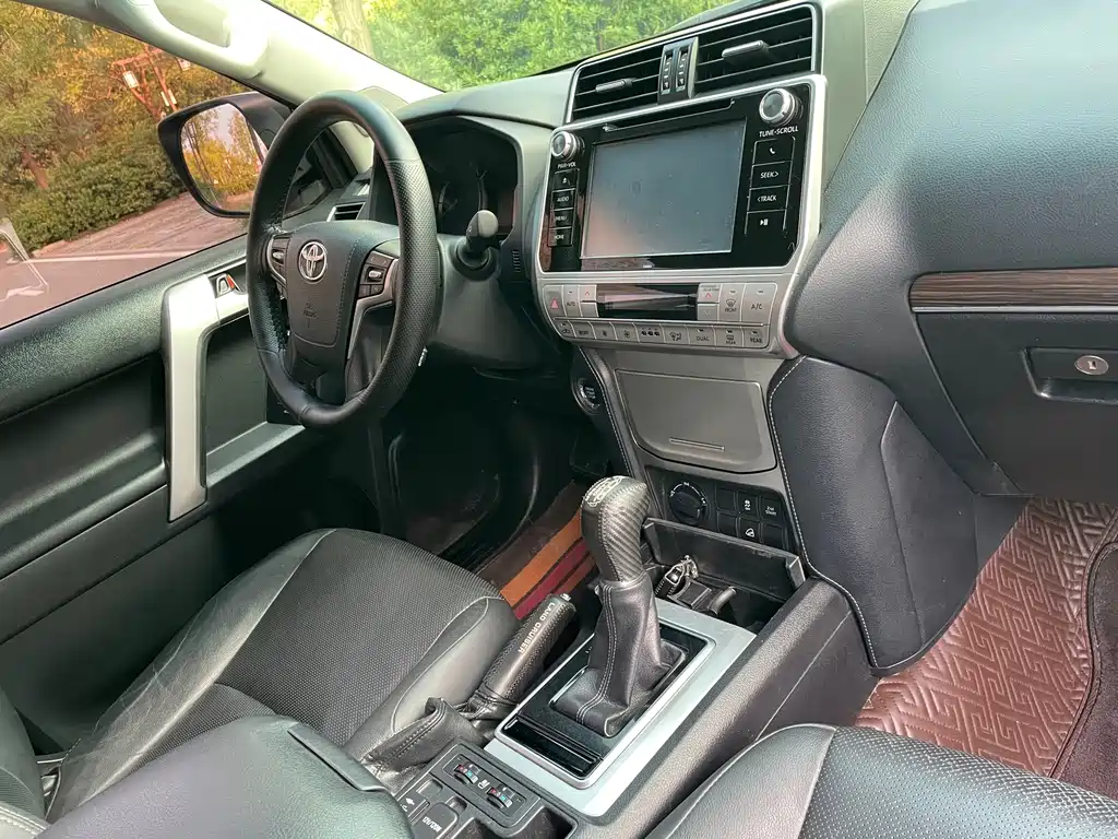 Toyota Prado — миниатюра 14