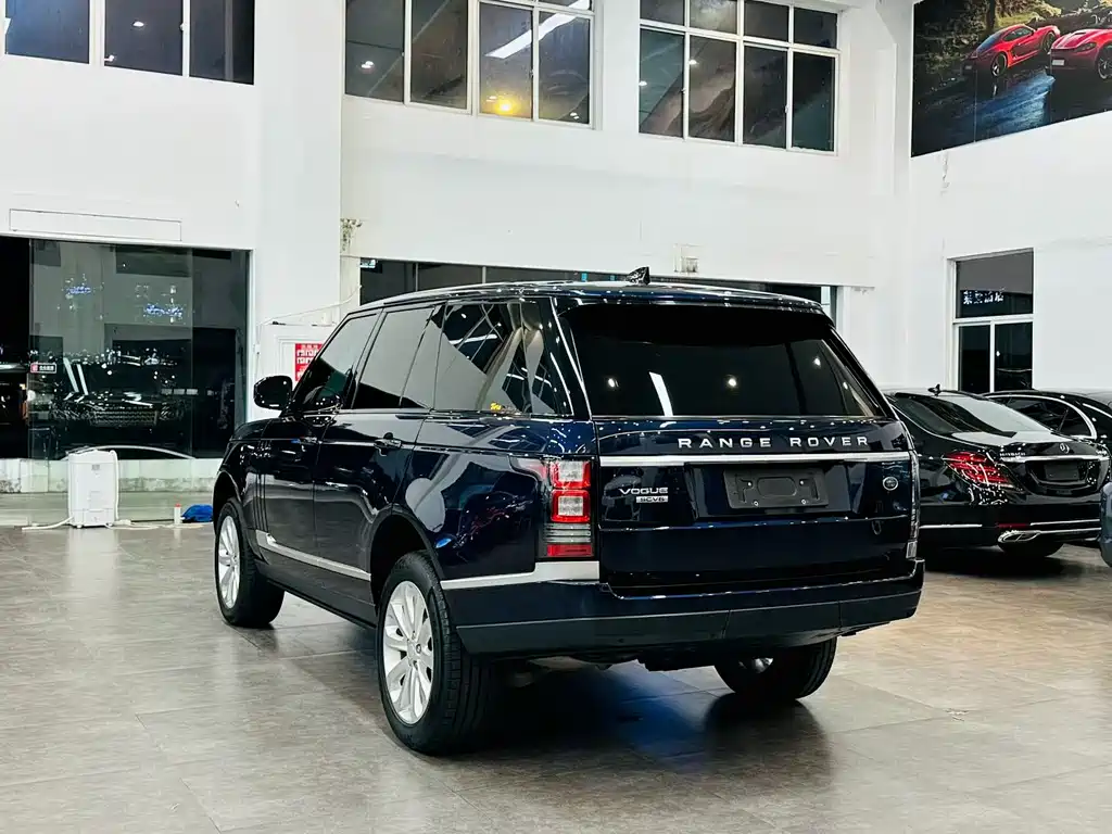 Land Rover Range Rover — миниатюра 4