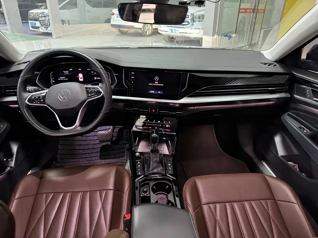 Volkswagen Passat PHEV — миниатюра 5