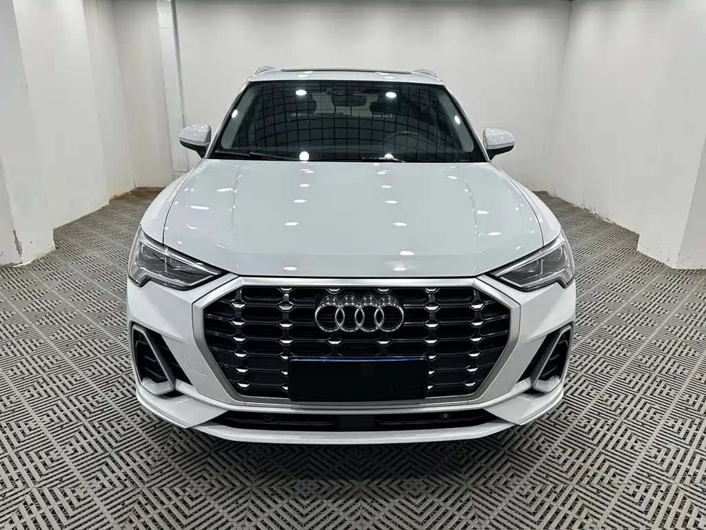 Audi Q3 2022 35 TFSI Fashion