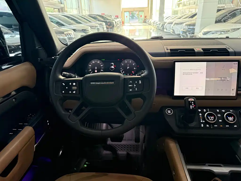 Land Rover Defender — миниатюра 14