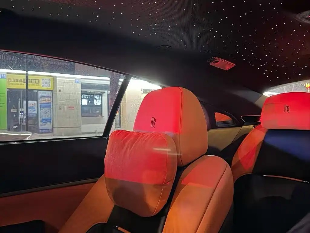 Rolls-Royce Wraith — миниатюра 9