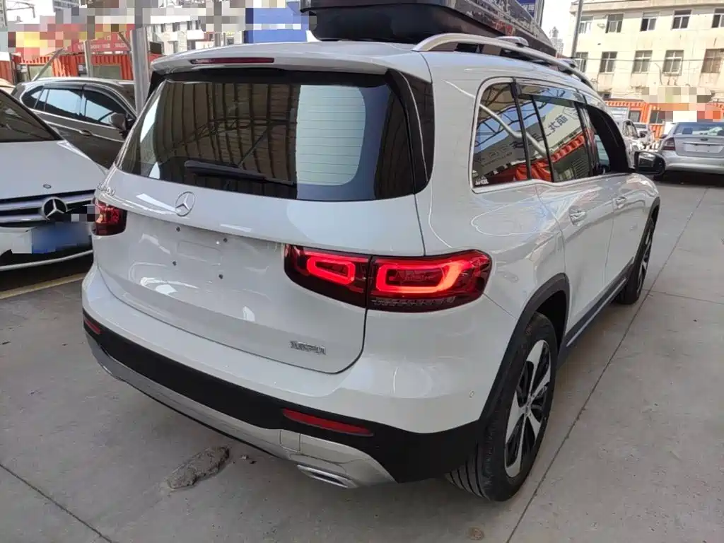 Mercedes-Benz GLB — миниатюра 7