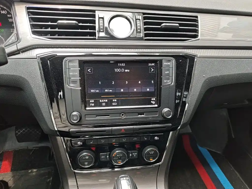 Volkswagen Passat — миниатюра 13