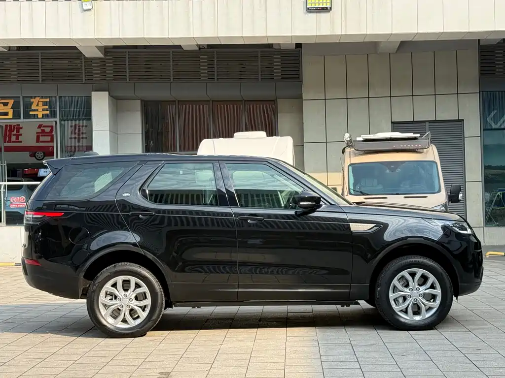 Land Rover Discovery — миниатюра 4